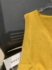 EMERY ROSE 2024 秋冬新款 V 领流苏下摆黄芥末针织女毛衣背心，休闲时尚 - 黃色 - 查看 7