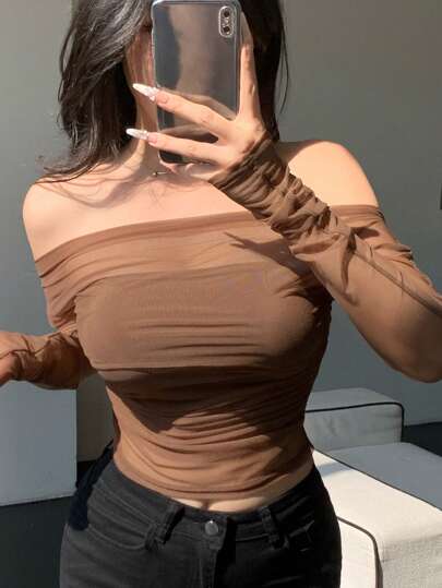 DAZY Blusa de mujer de malla elástica transparente con hombros descubiertos, blusa de manga larga para mujer de primavera/verano