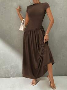 Firerie Robe à ligne évasée col chemise à manches courtes avec ourlet asymétrique, style élégant et minimaliste pour un port quotidien