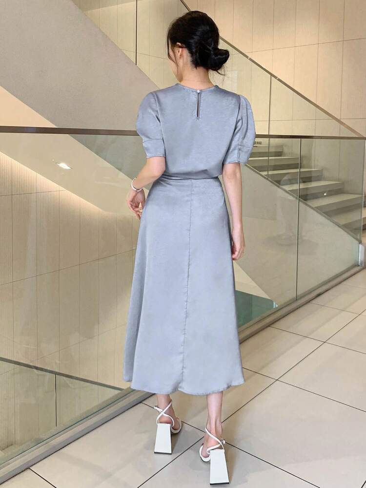 2pcs/Set Women Solid Round Neck Puff Sleeve Blouse And Ruffle Hem Skirt Set