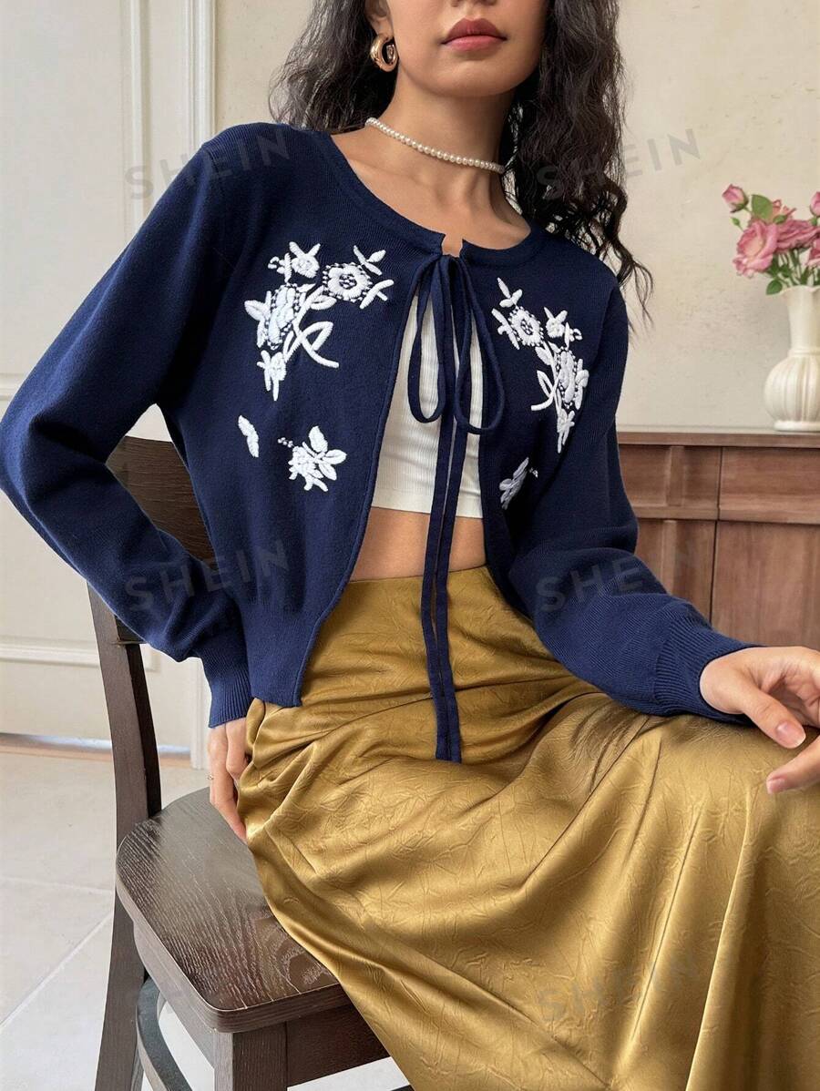 EastFlair Blusa casual de manga larga con bordado floral y lazo delantero, para uso diario