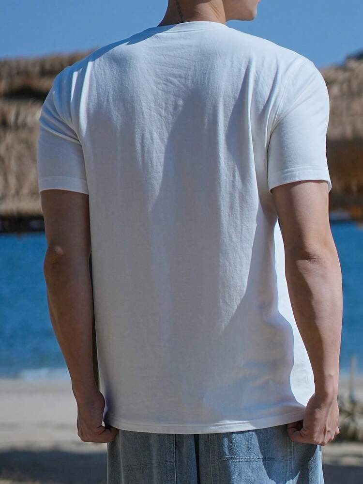 Summer Beach Holiday Graphic Print Men T-Shirt, Casual Design
