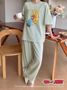 DAZY TOM AND JERRY X DAZY Conjunto de pijama de 2 piezas con parte superior de camiseta suelta estampada con dibujos animados y pantalón de pijama relajado con logo de letra estampado