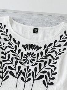 EMERY ROSE Blusa casual de vacaciones para mujer talla grande con cuello redondo, manga corta y bordado floral en la parte delantera