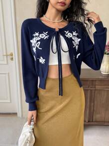 EastFlair Blusa casual de manga larga con bordado floral y lazo delantero, para uso diario