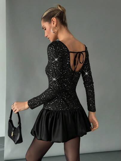 SHEIN Essnce Vestido mini ajustado con dobladillo de pompones con estampado de lunares para mujer, vestido de linterna negra con dobladillo de capullo de flor/ volantes/conjunto de cumpleaños/ vestido de fiesta de burbujas de Navidad/vestido de Año Nuevo/vestido de fiesta