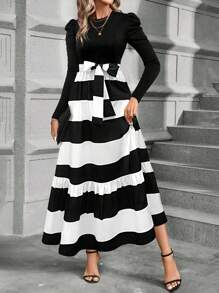 SHEIN PETITE Women Short Length Patchwork Floral Print Waisted Long Sleeve Dress, Autumn/Winter Maxi Women Outfit - Black and White - View 4