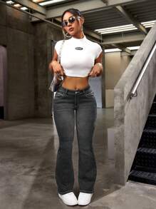 SHEIN PETITE Women's Casual Flared Jeans With Pockets, Versatile