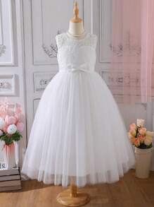 SHEIN Girls Lace & Mesh Patchwork Bow Accent V-Neck Design Princess Dress, European Style - White - View 6