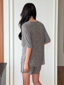 DAZY Set de 2 piezas de camiseta de manga corta y pantalones cortos casuales para mujer para uso informal, primavera/verano