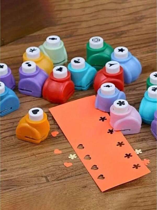 SHEIN 6 Stück Mini Prägewalzen Set, gemischte Farben, kreative tragbare Papier Schneid- und Prägeinstrumente für DIY Scrapbooking, Grußkarten und Tagebuch Dekoration Schulanfang, Schulanfang, Schulbedarf