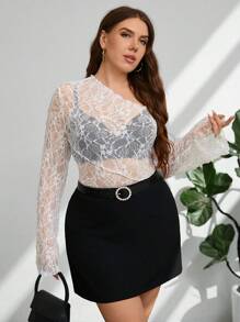SHEIN Privé Blusa ajustada de patchwork con cuello asimétrico de encaje estilo bohemio para mujer talla grande