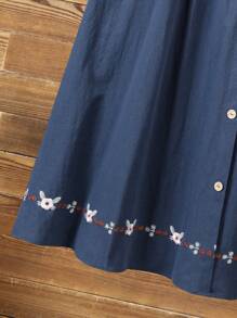 EMERY ROSE Falda de rodilla con abotonadura frontal y diseño bordado en línea A para mujeres de talla grande, hecha de algodón - Azul - Ver 3