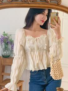 DAZY Áo kiểu nữ tay dài cổ vuông buộc dây phía trước, dáng ngắn, thiết kế tối giản, kiểu babydoll xếp bèo. - Màu be - Xem 1