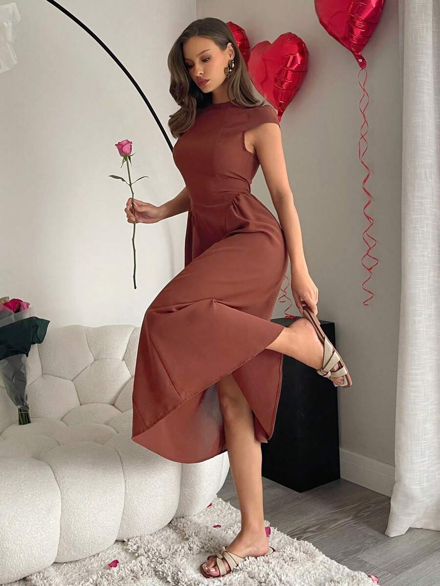 Siren Gaze 女士纯色圆领短袖褶皱简约休闲长裙 - 棕色 - 查看 1