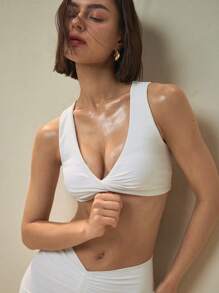 SHEIN Swim Summer Women's Twist Knot Crossed White Bikini Top, Basic, Suitable For Beach, Vacation, Can Be Worn As Outerwear - White - View 6