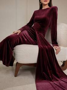 Modelyn Women's Elegant Floor-Length Solid Color Long Sleeve Dress With Flowing Detailing