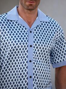 Manfinity CasualCool Ensemble chemise à manches courtes et pantalon imprimé géométrique décontracté pour hommes