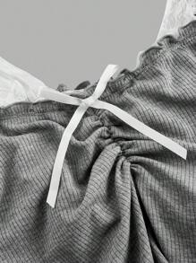 SHEIN MOD Camiseta de mujer de 2 en 1 con encaje vintage gris y parche, decorada con lazo y volantes. Romántica, elegante, para citas, fiestas, vacaciones, fiestas de té, atuendo de cumpleaños