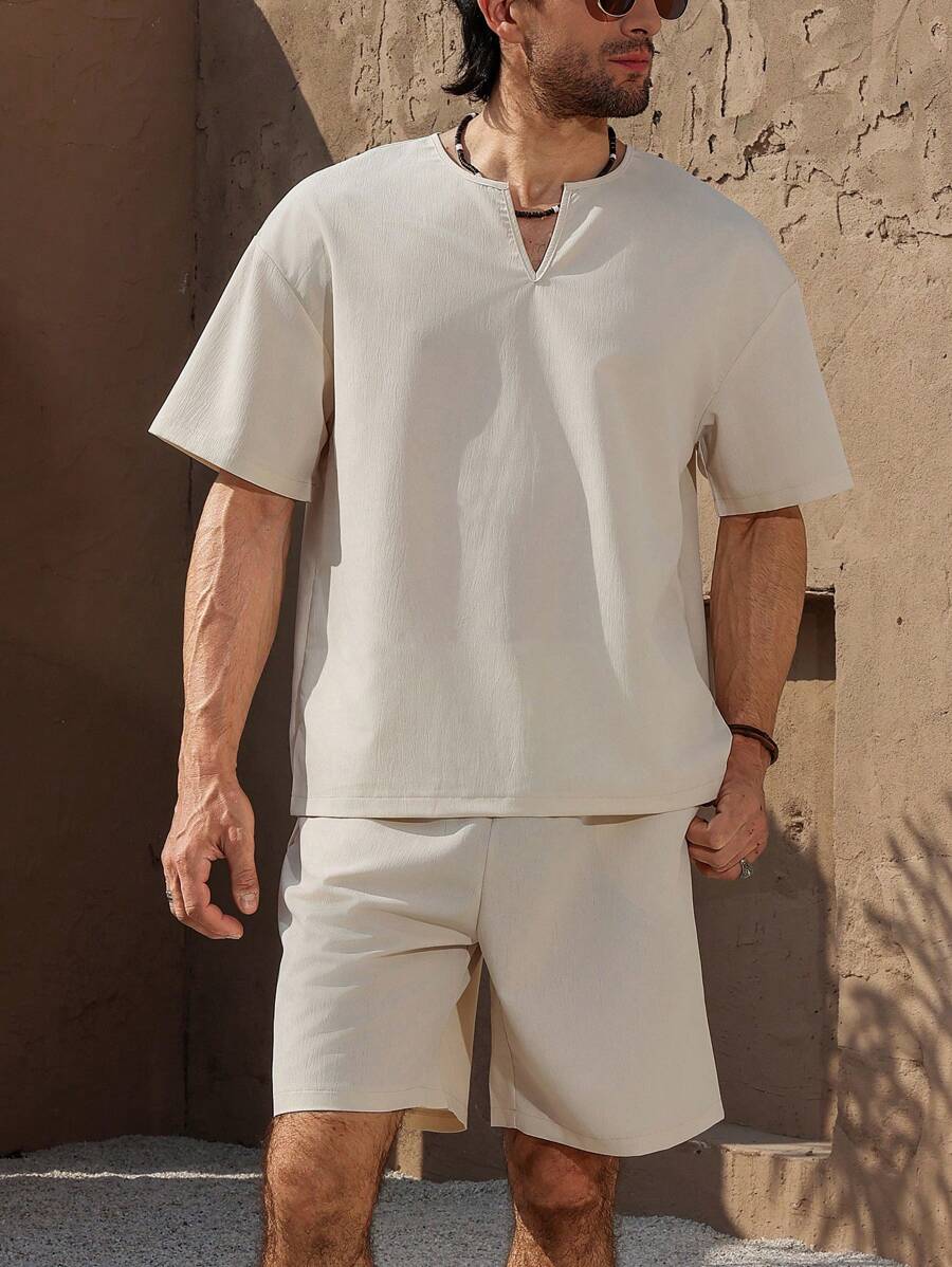 Manfinity RSRT Men's V-Neck Pullover Shirt And Shorts 2 Pieces Set, Minimalist Outfit