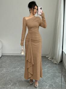 Elenzga 女士优雅通勤连衣裙，不对称领口，腰部收褶，荷叶边下摆，纹理针织，长袖纯色长裙