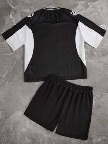 Aesthetic Post Ensemble t-shirt casual avec imprimé lettre encolure en V manches courtes de style jersey de basket et short à cordon de serrage taille pour homme - Noir - Voir 2