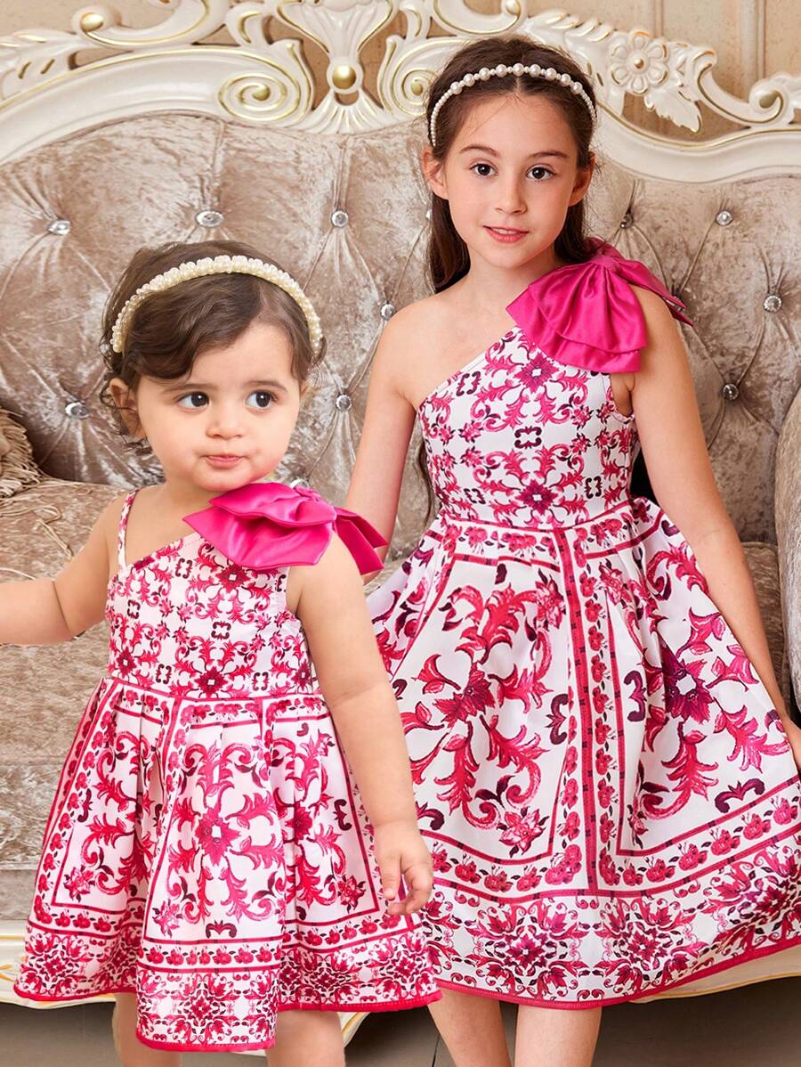 SHEIN 女宝宝可爱花卉印花无袖单肩夏季连衣裙 - 玫紅色 - 查看 1