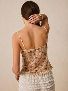 Poéselle 女士花卉蕾丝细肩带修身衬衫，休闲日常穿着女士吊带背心上衣蕾丝荷叶边印花蕾丝吊带背心舒适浪漫情人节蕾丝上衣夏季女士吊带背心性感女士上衣夏季 Y2k 春季女士可爱上衣女士度假沙滩装复古西部装女士节日波西米亚嬉皮士老钱波西米亚风 - 杏色 - 查看 5