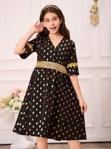 SHEIN Vestido midi con cuello en V, de lunares negros y dorados, encaje, mangas farol y cintura ceñida para niñas preadolescentes, Noble & Vibe, uso diario (se vende por separado, 3 piezas de conjuntos a juego/para hermanos)