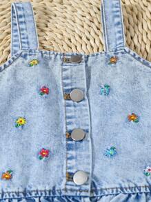 SHEIN 2pcs/Set Young Girl Fashionable Denim Camisole And Denim Shorts Summer Set - Medium Wash - View 4