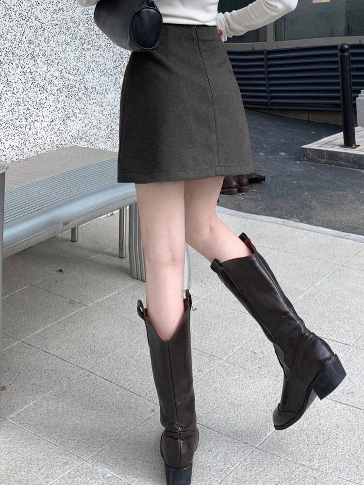 Women Solid Color Side Button Design Slit Hem Mini Skirt Fall Low Rise