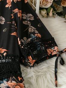 SHEIN Clasi Women's Lace Patchwork Short Sleeve Floral Print Minimalist Casual Dress, Everyday Wear - Black - View 4