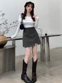 Dazy Star Women Solid Color Side Button Design Slit Hem Mini Skirt Fall Low Rise