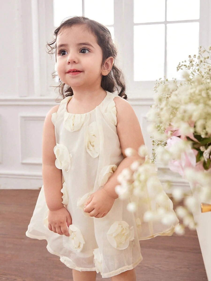 女婴优雅花卉无袖杏色连衣裙，夏季