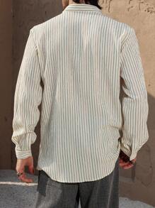 Manfinity RSRT Męska koszula z długim rękawem i guzikami z przodu, w paski, casualowa - Wielokolorowe - Zobacz 2