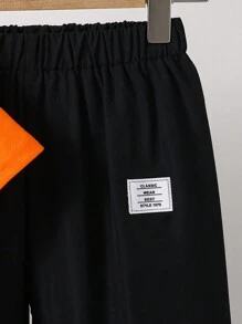 SHEIN Tween Boy Casual Comfortable Round Neck Feather Print Short Sleeve T-Shirt Paired With Solid Color Pants 2 Pieces Set