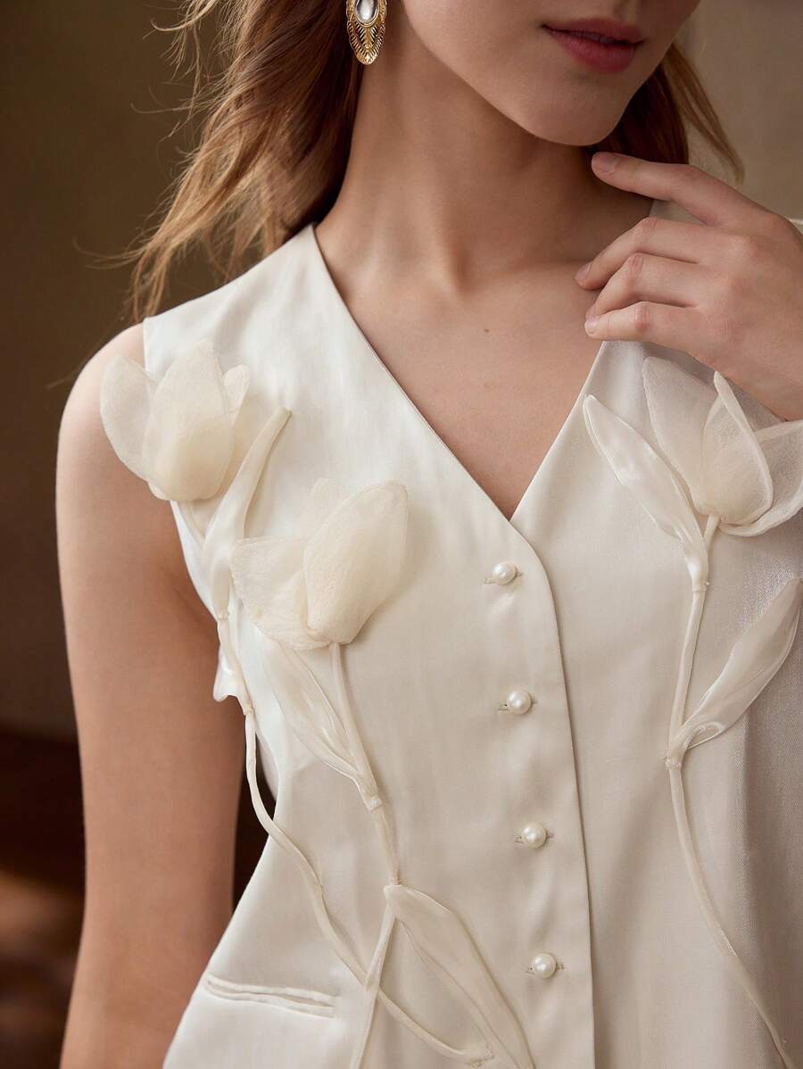 MOTF PREMIUM V-NECK HANDMADE FLORAL PATCHED BLOUSE - Apricot - View 2
