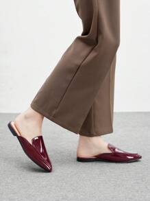 CUCCOO BIZCHIC 女士时尚尖头平底便鞋，红色漆皮 PU 皮革装饰设计，休闲舒适便鞋，适合夜店、派对、约会、情人节下午茶 - 酒紅色 - 查看 4