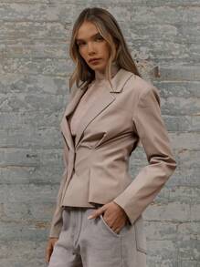 MUSERA Tailored Cinch Waist Pleat Detail Sculpting Tapered Sleeve Lapel Jacket - Khaki - View 2