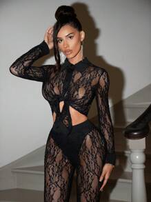 Zolique Fashionable Sexy Sheer Lace Fitted Cropped Blouse