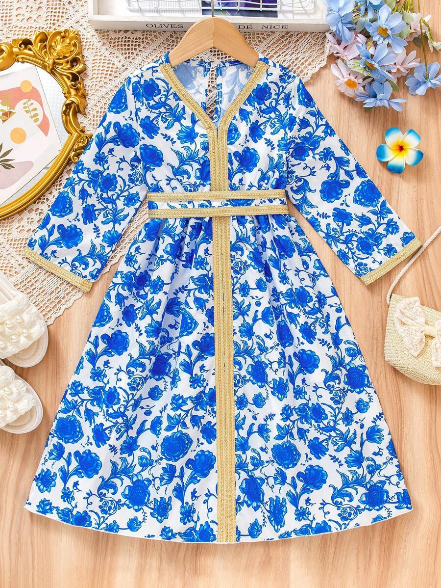 SHEIN Young Girl Eid Mubarak Blue Floral Print, Golden Belt Patchwork V-Neck Cinched Waist Long Sleeve Dress, Suitable For Party, Banquet, Vacation In Summer