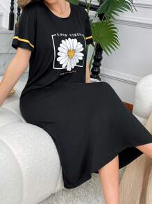 Square Letter Daisy Print Casual Minimalist Short Sleeve Women Nightgown, Moo Moo - Black - View 5