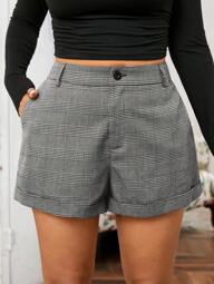 SHEIN EZwear Plus Size Spring Plaid Casual Shorts, Minimalist Fashion For Everyday Wear