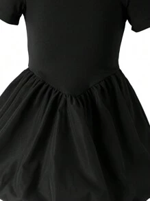 SHEIN Young Girls Knit Roundneck Patchwork Woven Lantern Hemline Dress, Elegant Long Sleeve Cake Dress With Safety Shorts Inside, Suitable For Autumn And Winter, Red For Christmas, Party Wear, Daily Wear School Daily, Birthday Dress, Princess Dress, Mom And Daughter & Sisters Matching