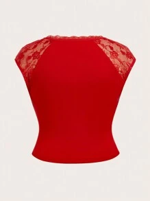 SHEIN ICON Blusa de punto de manga raglán de cuello en V de manga corta para el Día de San Valentín, talla grande, con aplicación de encaje rojo - Rojo - Ver 2