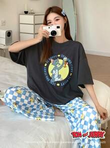 TOM AND JERRY X DAZY 2 件套卡通印花宽松短袖上衣和全印花短裤女士睡衣睡衣套装 - 深灰色 - 查看 3