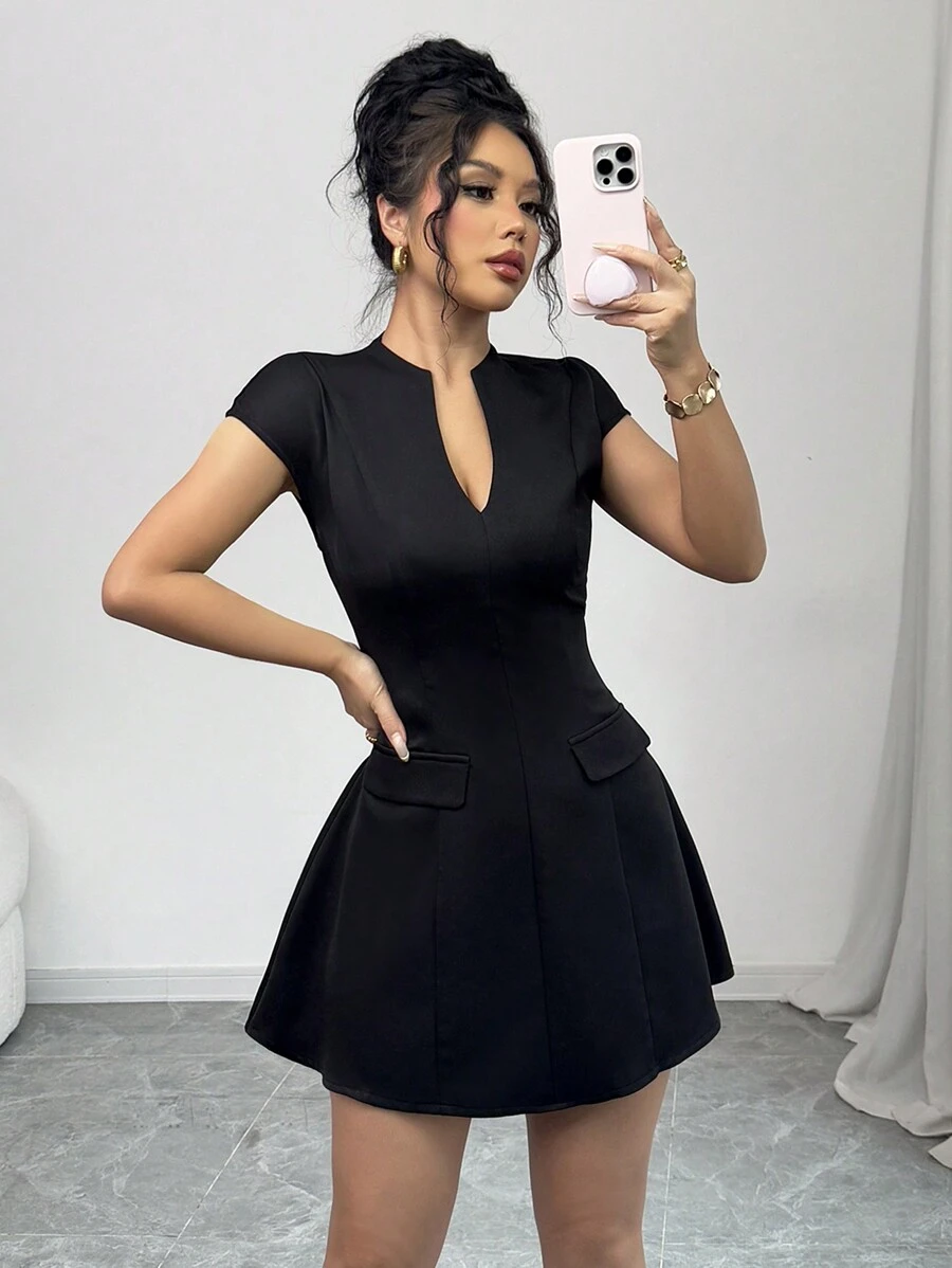 Chiquease Đầm ngắn thường ngày cổ chữ V màu trơn cho nữ tay ngắn - màu đen - Xem 1