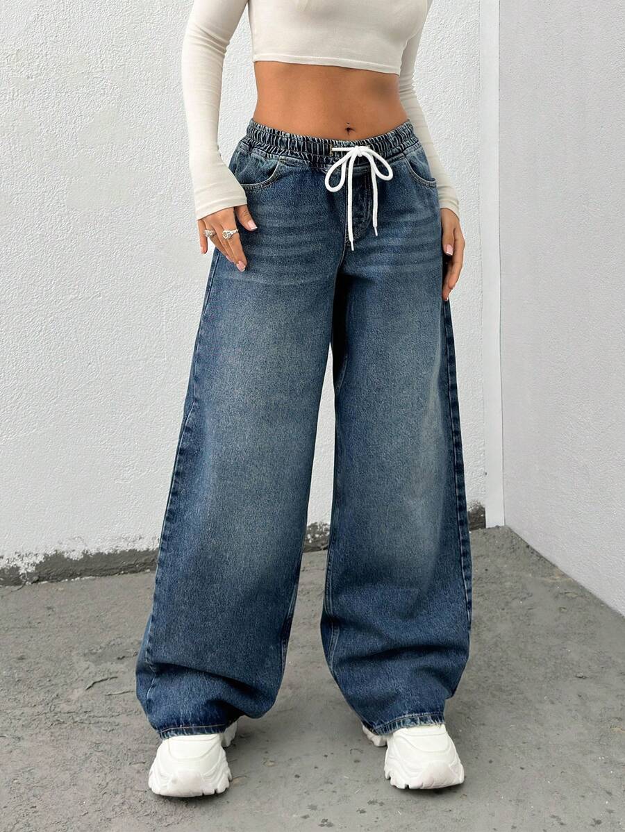LOW WAIST WIDE LEG ELASTIC JEAN PANT - Medium Wash - View 1