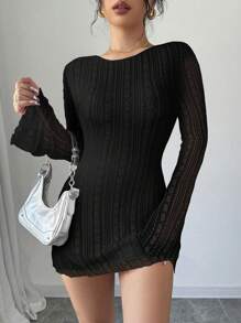 Vestido mini con estampado floral, mangas acampanadas y espalda descubierta para mujer - Negro - Ver 4