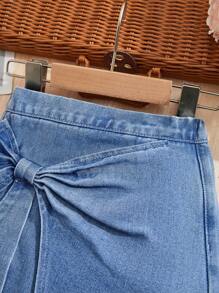 SHEIN LMoss Kids Young Girl' Y2K Blue Denim Skirt With Bow Decor,Kid Girls Spring And Summer Casual Vacation Country Boho Homewear, Beach Outfits For Kid Girls